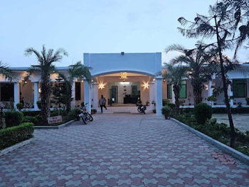 tiger tales resort