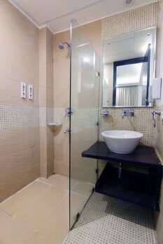 Ace 7 Hotel And Residence,,3 star