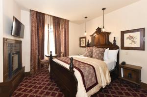 room-image