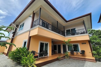 99 House,,3 star