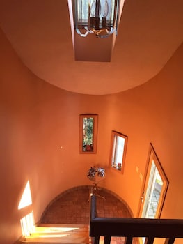 Sunny Peace Homestay,,2 star
