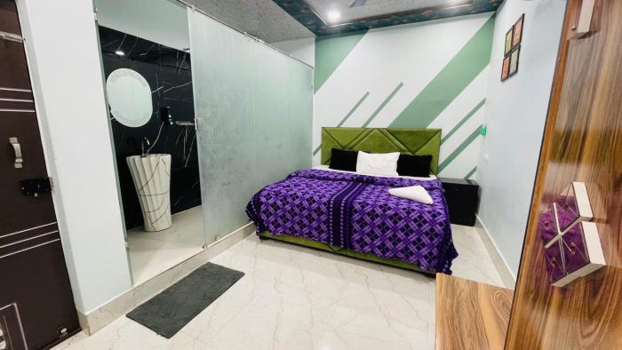 rk paying guest house