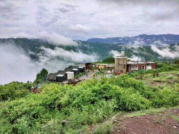 morni hills retreat and heaven