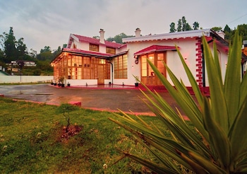 Shivv's Heritage Inn,,3 star