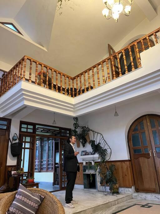 ronglyang lotus villa homestay near mg road