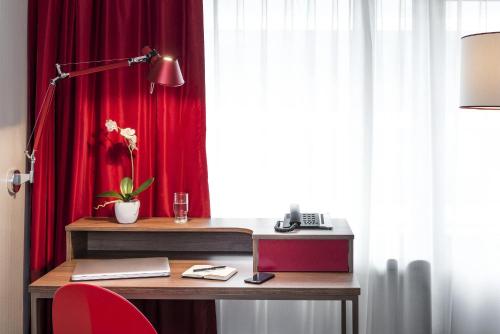 room-image