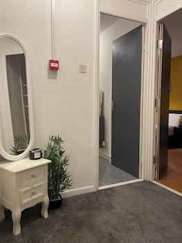 Bentley House,,3 star