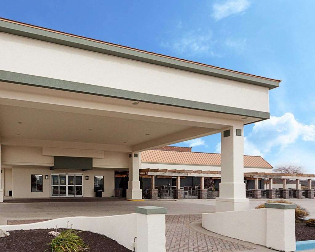 Quality Inn,Fayette>>Angola,2.5 star