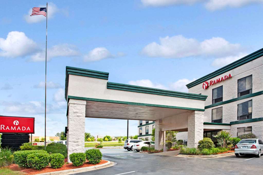 Ramada By Wyndham Pearl/Jackson Airport,Pearl>>Jackson,2.5 star