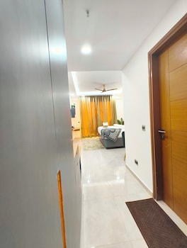 arth corporate suites at gomti nagar ext
