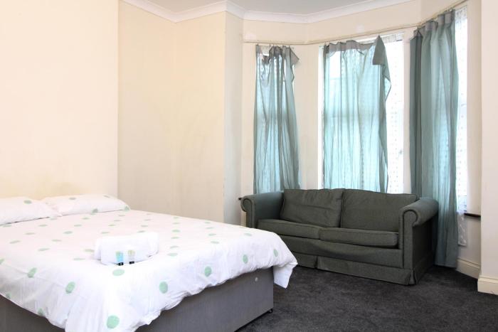 Centrally Located Double Room,,2 star