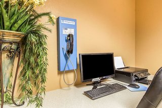 quality inn perry national fairgrounds area