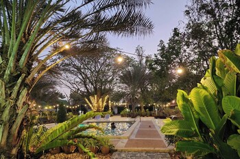 Rung Rueng Resort,,3 star