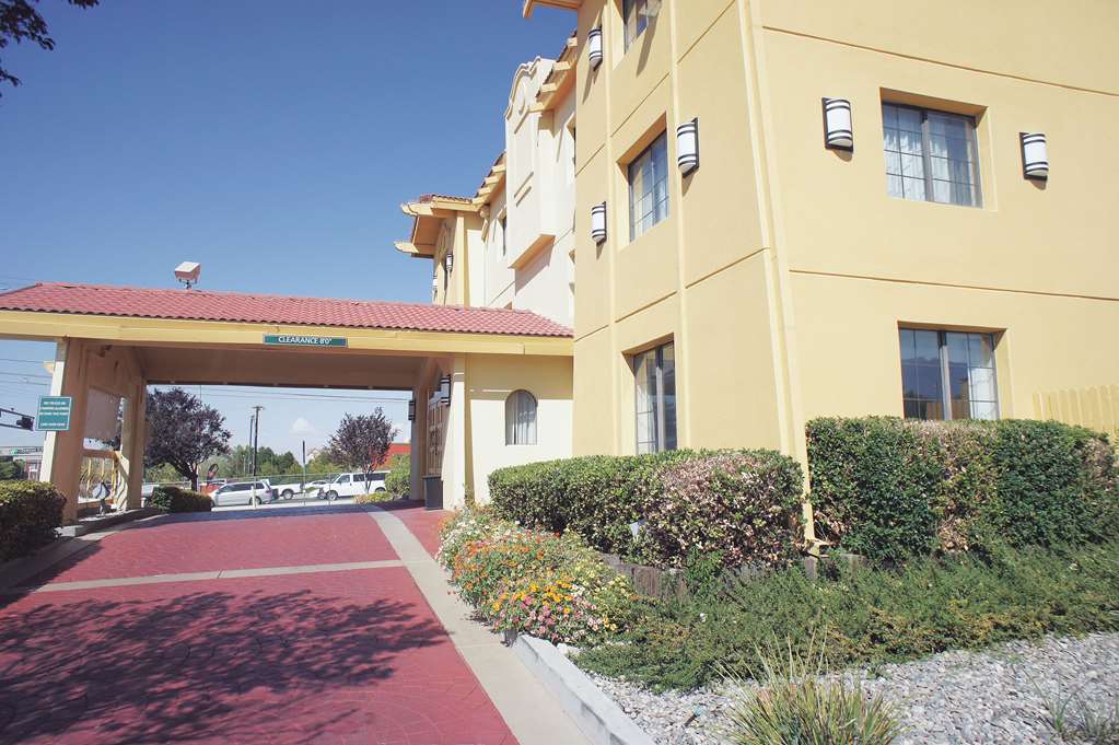 la quinta inn by wyndham albuquerque airport
