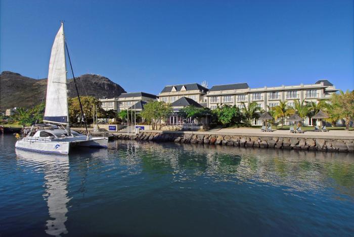 Le Suffren Hotel & Marina,Balaclava>>Bain Boeuf,4 star