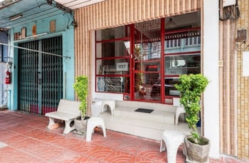 1137 hostel