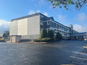studio 6 charlotte nc airport south