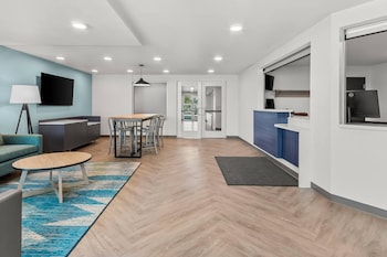 Woodspring Suites Tucson Medical Center,2121 N Craycroft Rd,3 star