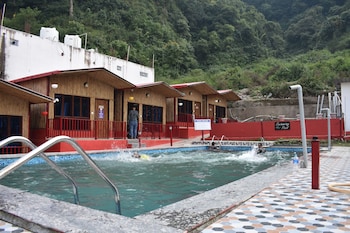 grandeurs tiger estate