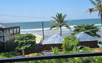 Beach Villa Mandrem Ocean With Seaview,,2 star
