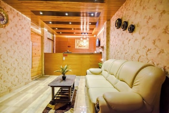 The Castle Villa Hill View Kasauli,,2 star