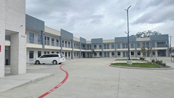 Palace Inn Baytown At Harrison St,,2 star