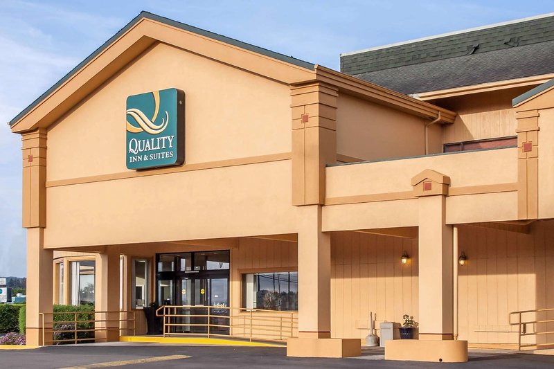 Quality Inn & Suites At Coos Bay,Coos Bay>>Bend,2.5 star