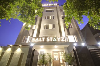 Saltstayz Select - Golf Course Road,,4 star