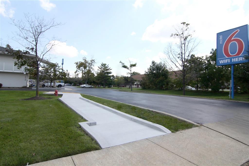 Motel 6 Middleburg Heights, Oh - Cleveland,Near Baldwin Wallace College,2 star