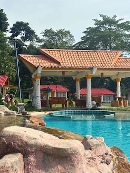 koh chang cabana hotel with swiming pool