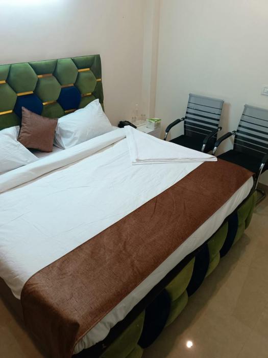 Soooper Hotel,,3 star