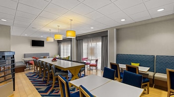 hampton inn bloomington