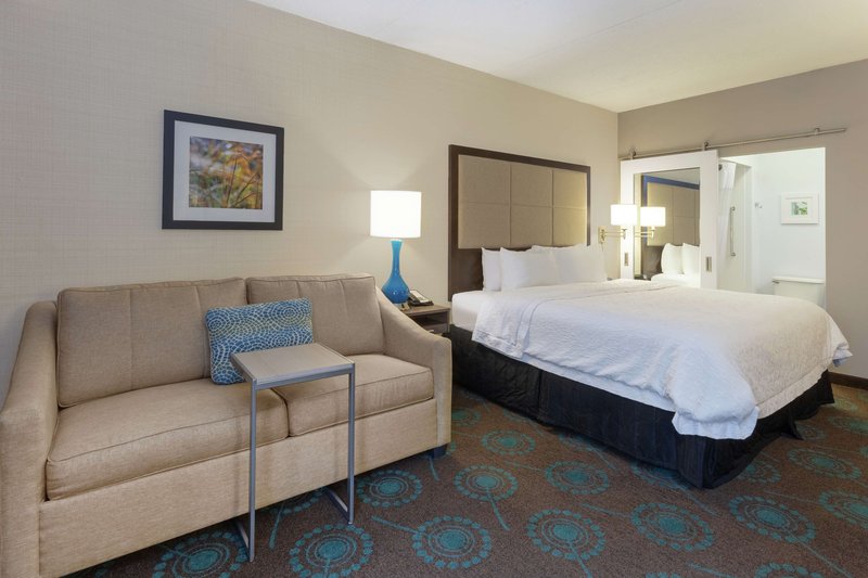 hampton inn bloomington