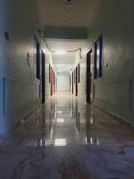 Hotel Leela Palace,,2 star