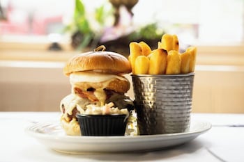 Rooms At 95 Long Street,,3 star