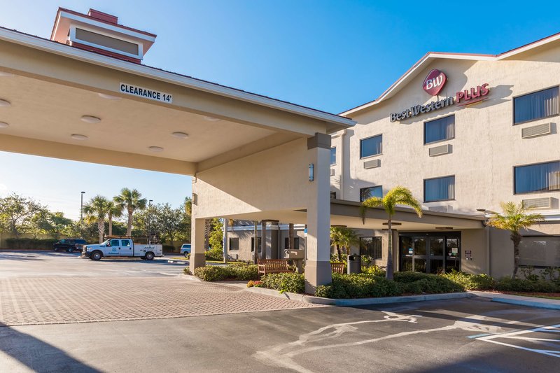 Best Western Plus Sebastian Hotel & Suites