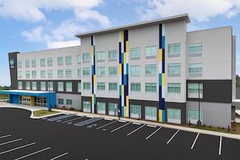 tru by hilton huntsville research park area