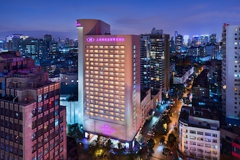 Crowne Plaza Hotel Shanghai By Ihg,400 Pan Yu Road,5 star
