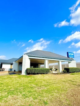 Vip Inn And Suites,,3 star