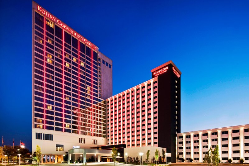 sheraton greensboro at four seasons