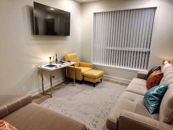 urban chic apart hotels in central la