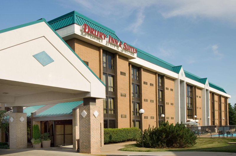 Best Western Plus St. Louis West-Westport,St. Louis>>Maryland Heights,2.5 star