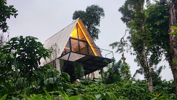 The Breeze Resort,,2 star