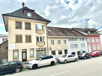 Zimmerzuvermieten.Ch Balsthal,,2 star