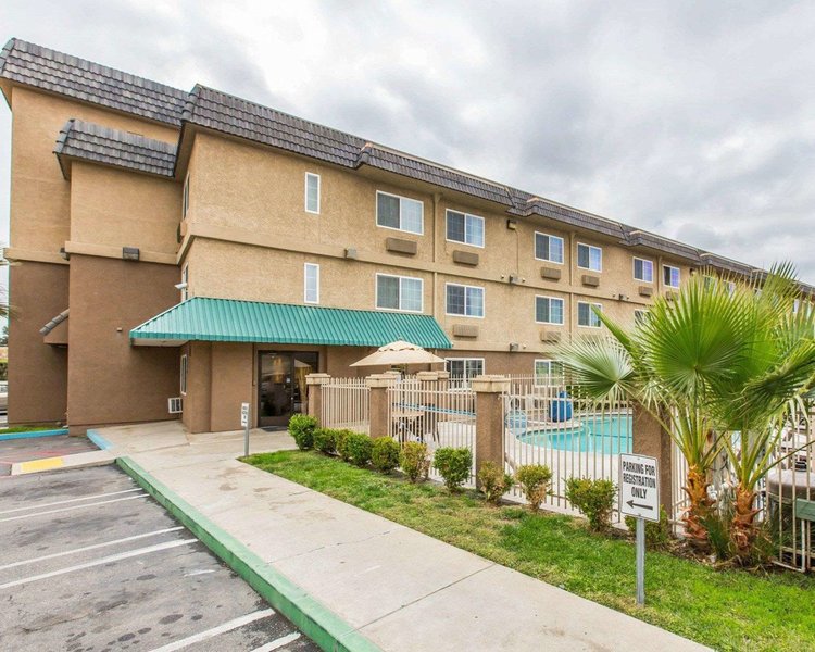 spark by hilton modesto