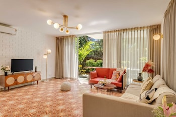 Stylish 2Br W Pool Near Candolim And Coco Beach,,2 star