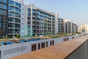 Bloomfields Cozy Stu Azizi Riviera,,0 star