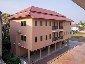 Chiang Kham Ruk Khun Hotel,,3 star