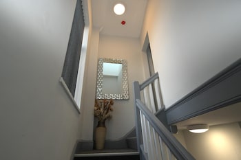 telford apartment sleeps 5 flat 4