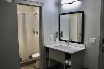 Hummingbird Hotel,,2 star